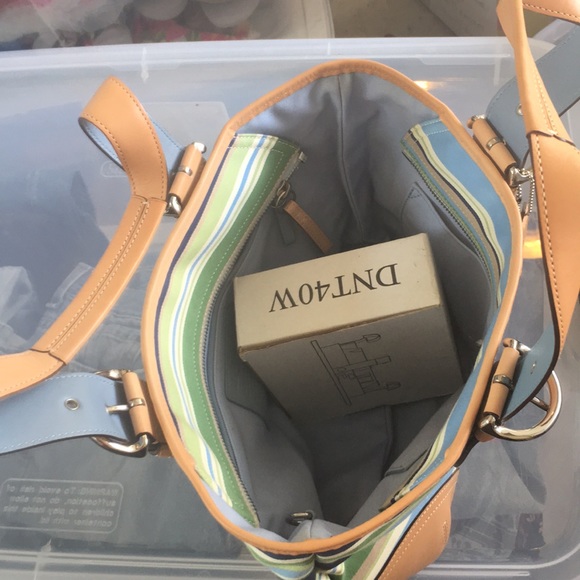 Coach purse - Picture 5 of 6